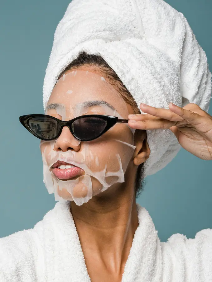 Plus Minus Menggunakan Sheet Mask dengan Kandungan Retinol Setiap Hari