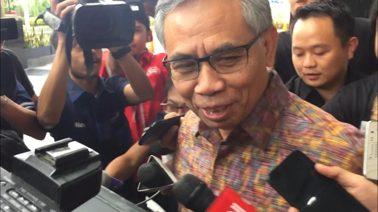 Ketua Dewan Komisioner Otoritas Jasa Keuangan (OJK) Wimboh Santoso (Rachrur Rozie/Liputan6.com)