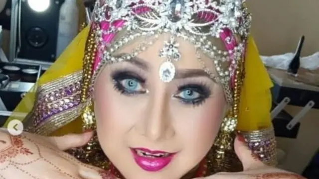 Elvy Sukaesih (Foto: Instagram/@elvy_sukaesih)