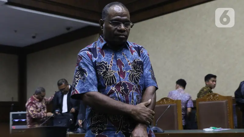 Suap Proyek Jalan, Mantan Kadis PU Papua dan Pengusaha Jalani Sidang Dakwaan