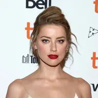 Mulai dari Amber Heard hingga Kim Kardashian, berikut 9 selebriti yang wajahnya dinilai paling cantik sedunia menurut sains. (Instagram/amberheard).