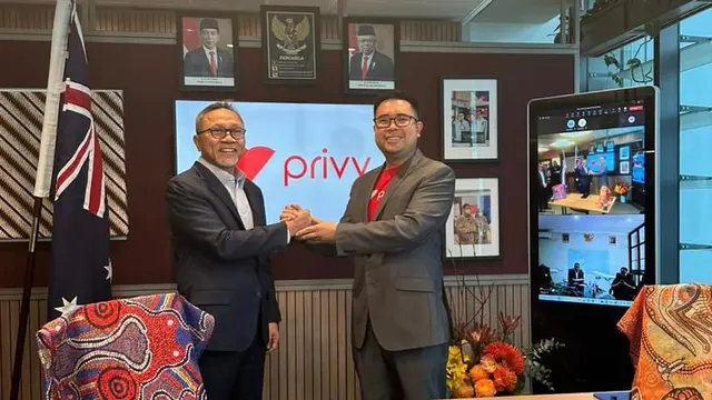 Menteri Perdagangan (Mendag) Zulkifli Hasan meresmikan kantor cabang layanan platform tanda tangan digital asal Indonesia