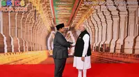 Momen Prabowo Disambut PM India Modi saat Tiba di KTT ke-18 BRICS