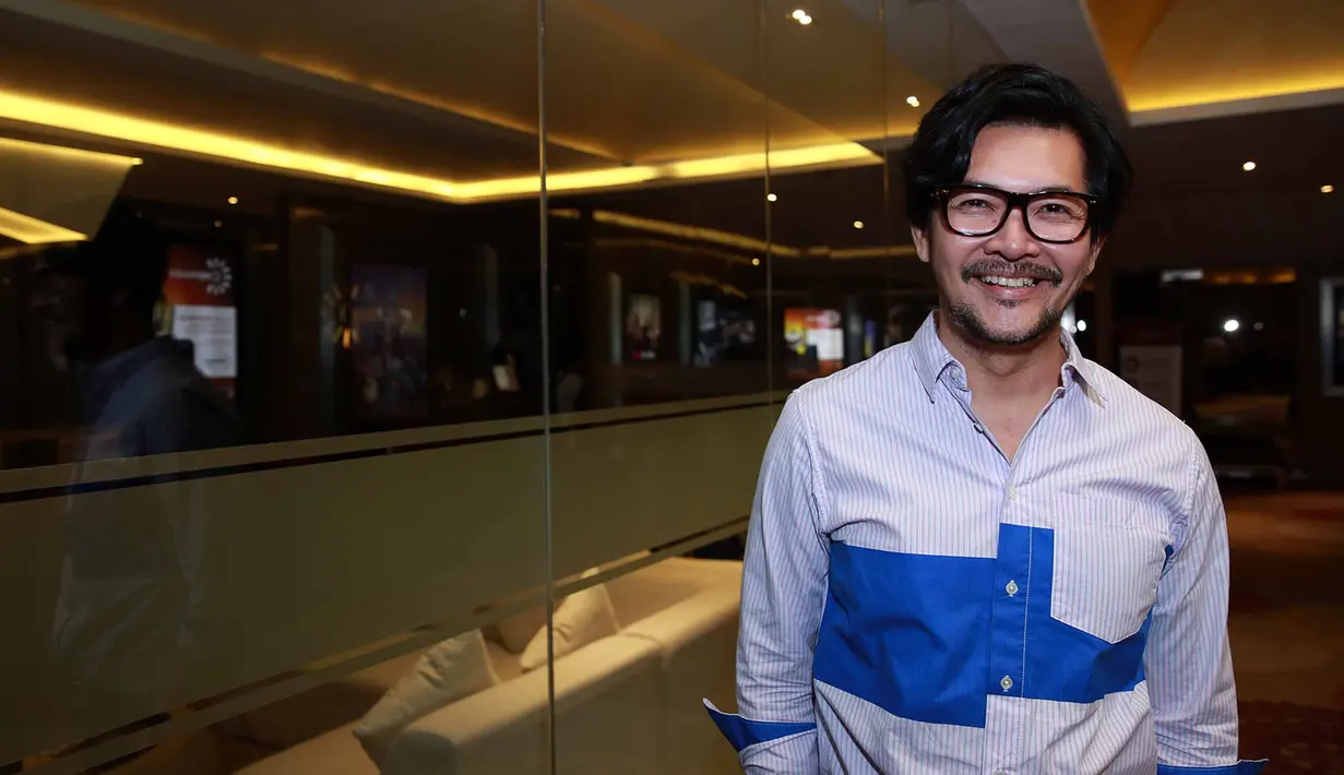 Aktor senior Ferry Salim melihat film dalam negeri sudah mulai membaik. Hal itu terbukti dengan banyaknya film Indonesia yang berkualitas dan bersaing dengan film luar negeri. (Deki Prayoga/Bintang.com)