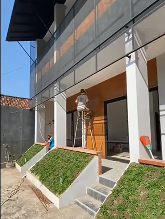 Tantri Kotak Bisnis Kontrakan (Instagram/Tantri Kotak Bisnis Kontrakan)