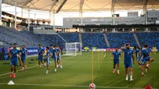 Para pemain Iran mengikuti sesi latihan di Carson Sports Park, California pada Minggu 14 Juni 2026, menjelang pertandingan Grup G Piala Dunia 2026 melawan Selandia Baru. (Patrick T. Fallon/AFP)