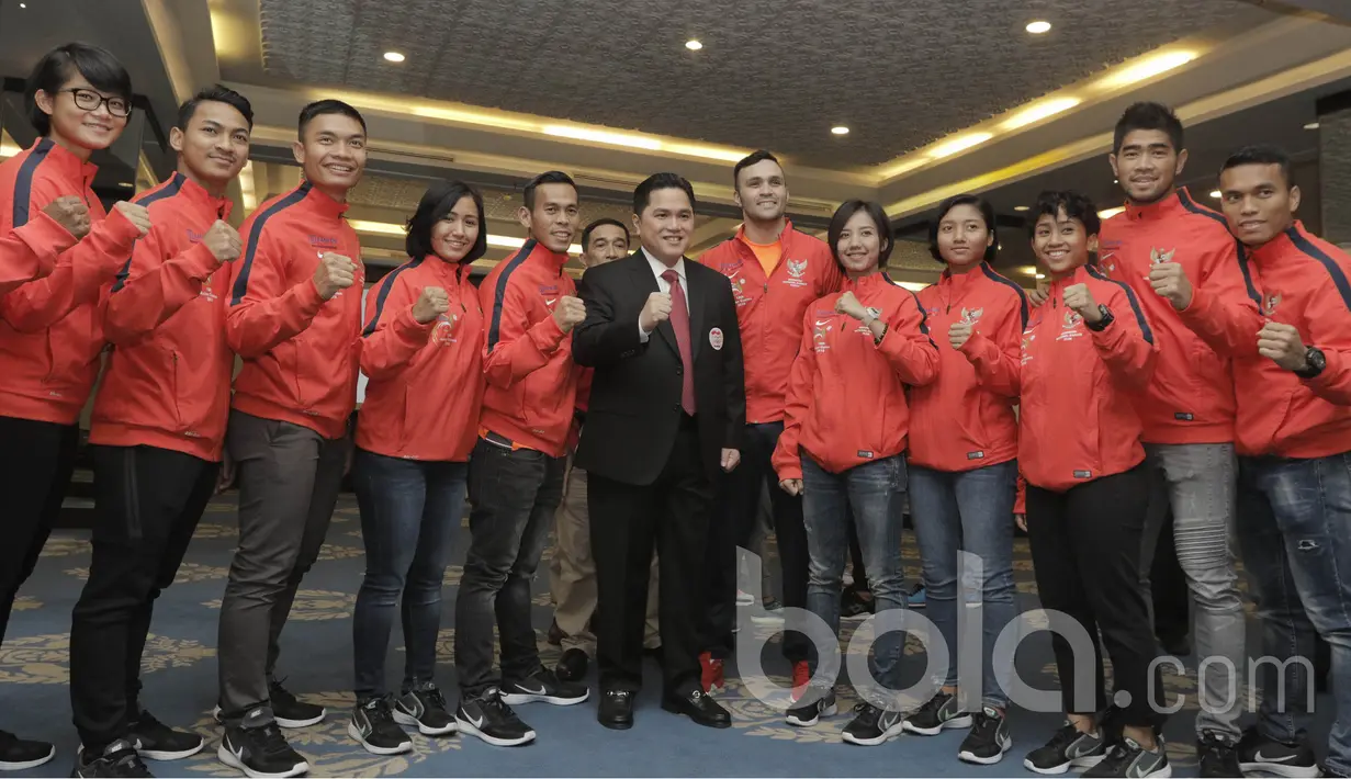 Ketua Komite Olimpiade Indonesia (KOI) Erick Thohir, saat pelepasan Atlet Islamic Solidarity Games (ISG). ISG 2017 ini juga sebagai pemanasan menuju SEA Games dan Asian Games. (Bola.com/M Iqbal Ichsan)
