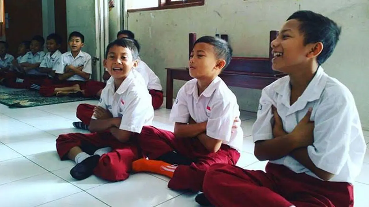 Unik, Siswa SD Juara Hafalkan Hadist Lewat Wayang