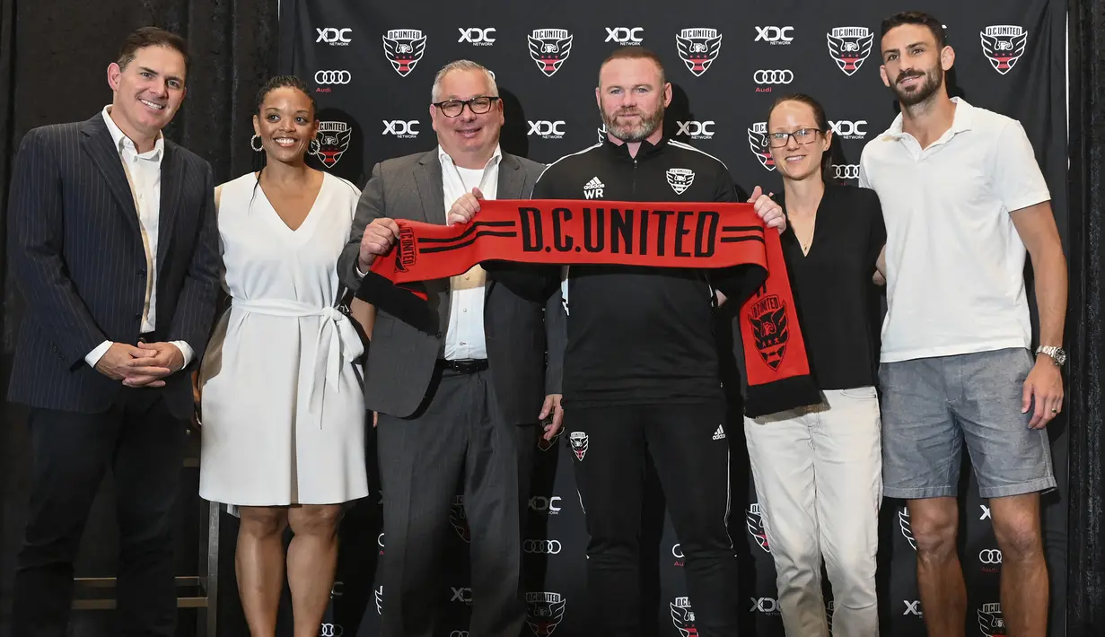 Menurut para petinggi DC United, penunjukan Wayne Rooney sebagai pelatih DC United tidak lain adalah karena kesan positif selama dua tahun memperkuat DC United sebagai pemain hingga dinilai mampu beradaptasi dengan cepat saat menjadi pelatih. (AFP/Roberto Schmidt)