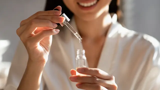 Skincare Retinol untuk Remaja, Apakah Boleh Digunakan? Intip Faktanya!
