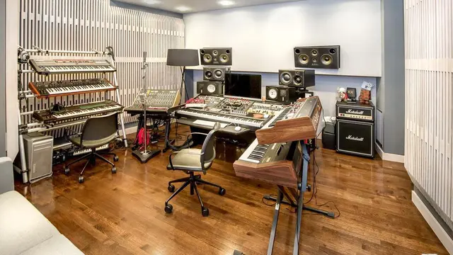 [Bintang] Calvin Harris