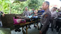 Muhammad Sandika dibawa dari kediaman orang tua angkatnya, Jalan Banjaran, Dusun V Desa Sidomulyo B, Gang Bintara, Kecamatan Biru-biru, Deli Serdang, ke RS Bhayangkara untuk mendapatkan perawatan medis secara maksimal pada Selasa, 26 September 2023