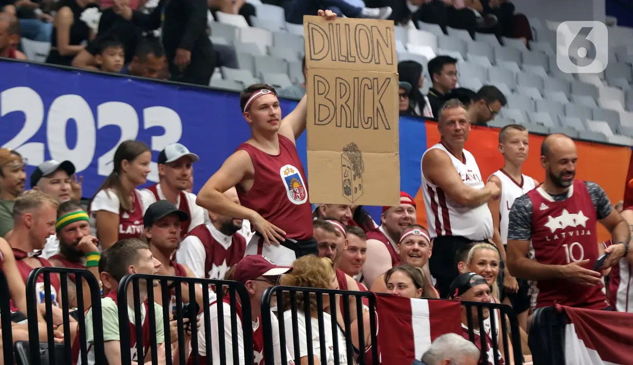 Sayang pada laga terakhir penyisihan Grup H FIBA World Cup 2023 di Indonesia Arena, Gelora Bung Karno, Jakarta, Selasa (29/8/2023) timnas basket Latvia kalah 75-101 dari Kanada. (Liputan6.com/Helmi Fithriansyah)
