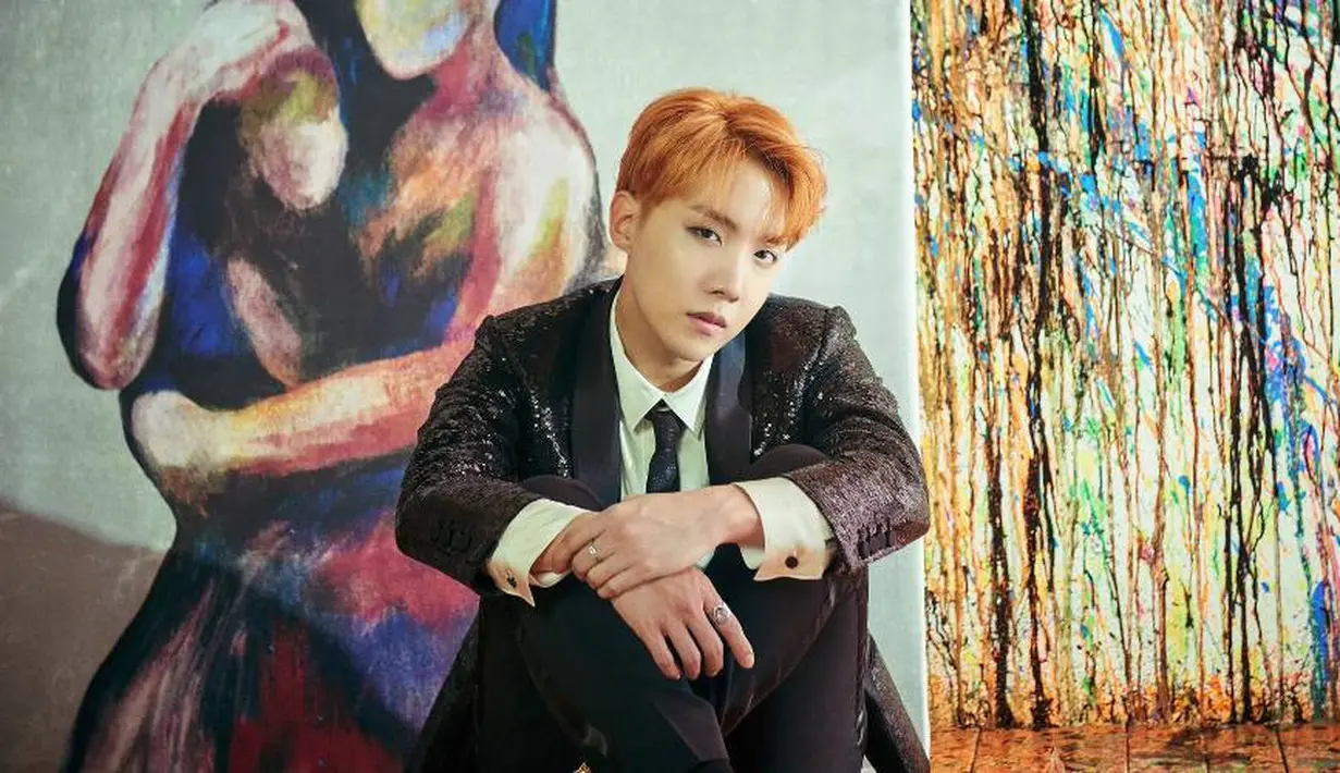 Pada kesempatan itu, J-Hope mengucapkan terima kasih atas kejutan di media sosial. Seperti yang dilansir dari Soompi, para Army ramai-ramai membuat tagar 'Where Hobi is Where Hope Is' di Twitter. (Foto: Allkpop.com)