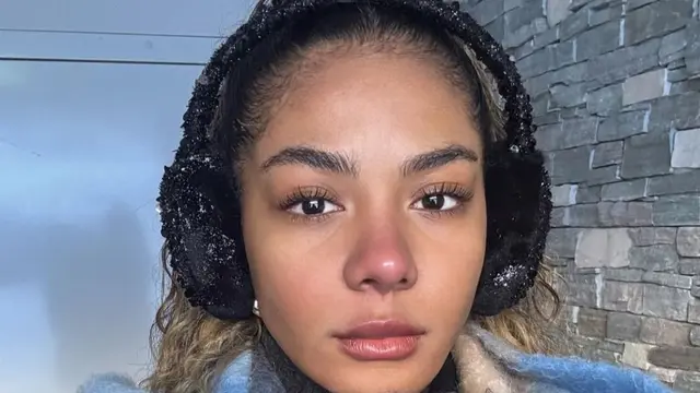 Zsa Zsa Utari tampil memesona dengan outfit stylish. (credit:instagram.com/zsazsautari)