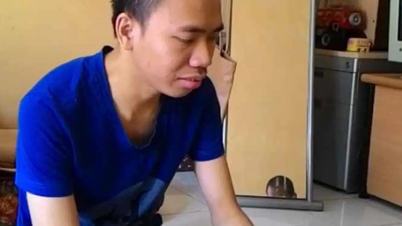 Meski Hampir Buta, Blogger Ini Mampu Raup Rp 200 Juta Perbulan 