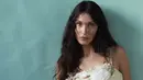 Bella Hadid baru saja mengungkapkan jika ia melalukan operasi plastik di hidung pada usia 14 tahun tepatnya di tahun 2010. Namun, ia mengatakan jika menyesal dengan tindakannya tersebut. Lalu bagaimana sebenarnya wajah Bella Hadid sejak masih bayi? Yuk intip. @bellahadid