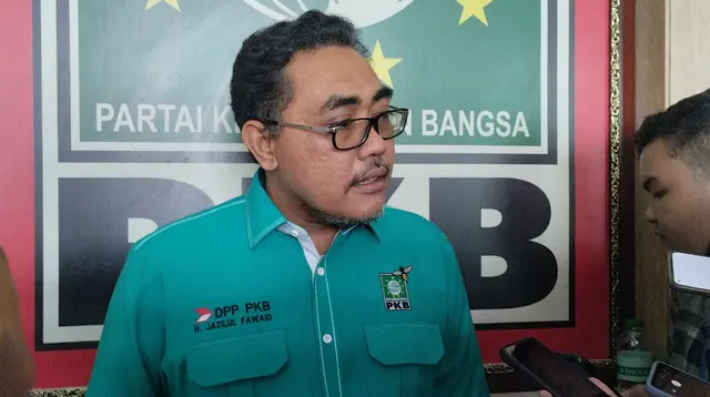 Wakil Ketua Umum (Waketum) Partai Kebangkitan Bangsa (PKB) Jazilul Fawaid berbicara soal Muhaimin Iskandar (Cak Imin) dipingit. (Liputan6.com/Winda Nelfira)
