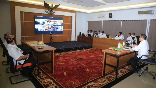 Bupati Anas Paparkan Ratusan Inovasi Banyuwangi ke Dewan Penilai