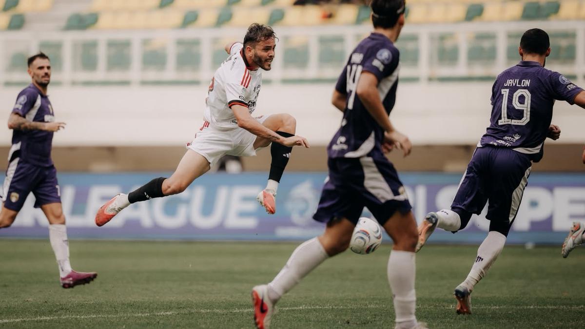 BRI Super League: Bali United Gagal Menang di Kandang Persita, Johnny Jansen Akui Pertahanan Buruk