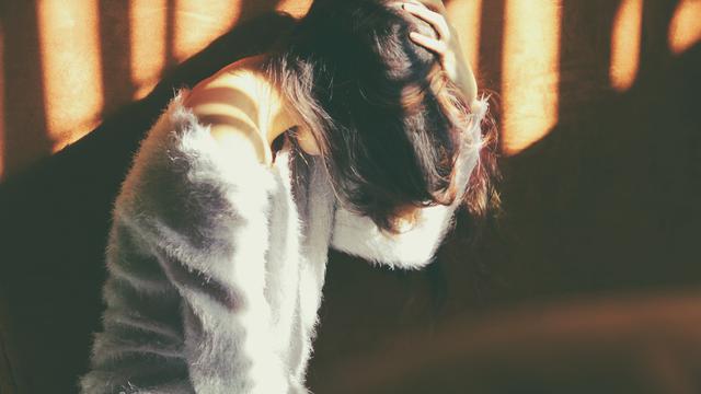 Marak Kasus Begal Payudara, Ini Risiko Kesehatan Mental yang Dialami oleh Korban