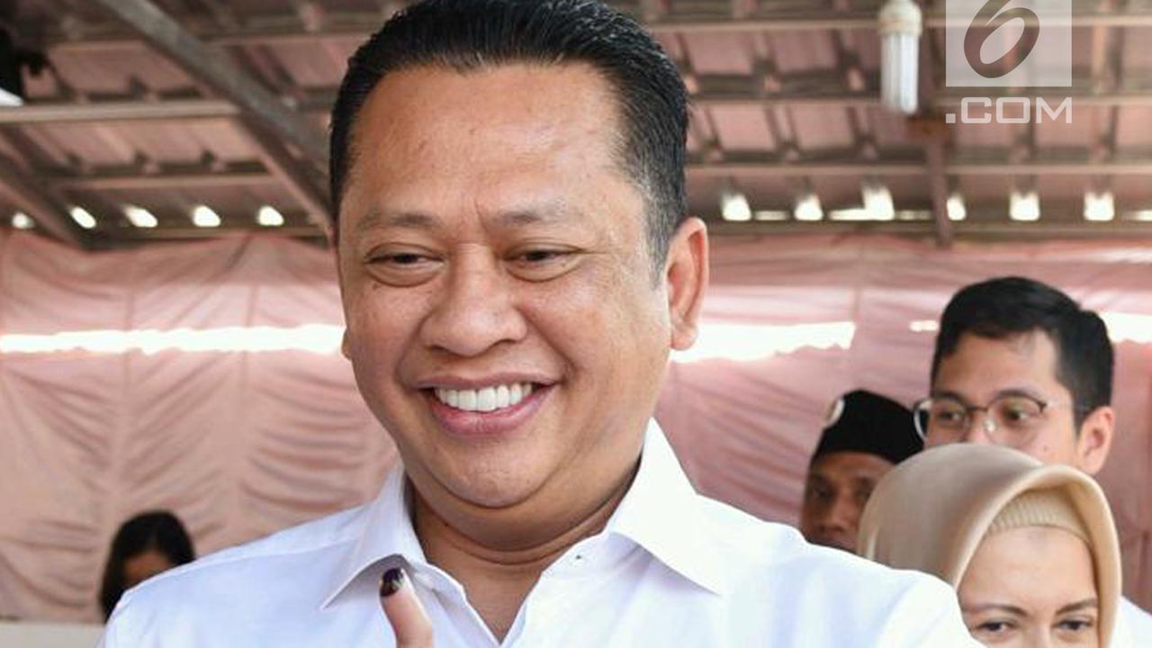 Bersama Keluarga, Ketua DPR Nyoblos di TPS 15 Purbalingga