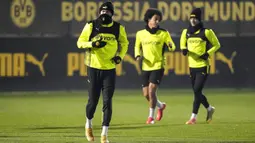 Pemain Borussia Dortmund Erling Haaland berlatih bersama timnya saat sesi latihan terakhir jelang menghadapi Besiktas Istanbul pada pertandingan Grup C Liga Champions di Dortmund, Jerman, 6 Desember 2021. (AP Photo/Martin Meissner)