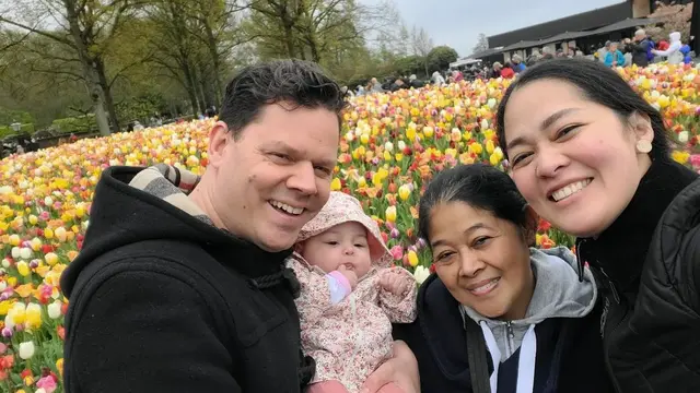 7 Momen Gracia Indri Ke Kebun Bunga Tulip Pertama Kali, Seru Bersama Suami dan Anak