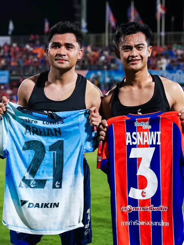 Potret Shin Tae-yong Nonton Laga Arhan Vs Asnawi di Bangkok, Berujung Foto Bareng