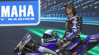 Hal senada juga diungkap Alex Rins yang menyebut baru bisa membuktikan performa motor ini saat melakukan sesi tes resmi di Sirkuit Sepang, Malaysia. Tampak dalam foto, pembalap Monster Energy Yamaha, Alex Rins saat tampil pada perkenalan motor baru Yamaha untuk mengarungi MotoGP 2026 di Jakarta, Rabu (21/1/2026). (Bola.com/M Iqbal Ichsan)