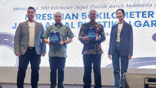 Kabupaten Garut Jadi Lokasi Penutup Target Jalan Aspal Plastik Chandra Asri Group, Total Gelarannya 50,2 Km
