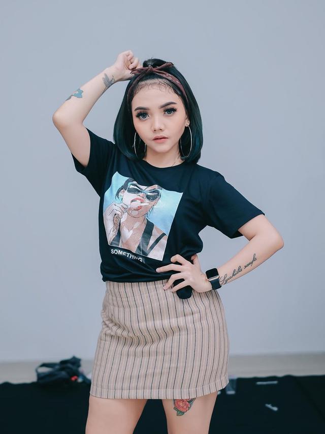 6 Potret Syahiba Saufa, Pedangdut Asal Jawa Timur yang Disebut Mirip Rina Nose
