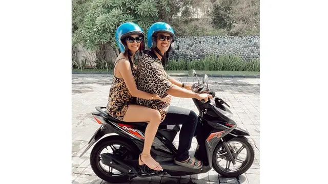 5 Momen Mesra Vanessa Angel dan Bibi Usai Gelar Resepsi, Makin Lengket