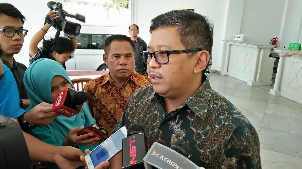 Hasto bertemu Ahok