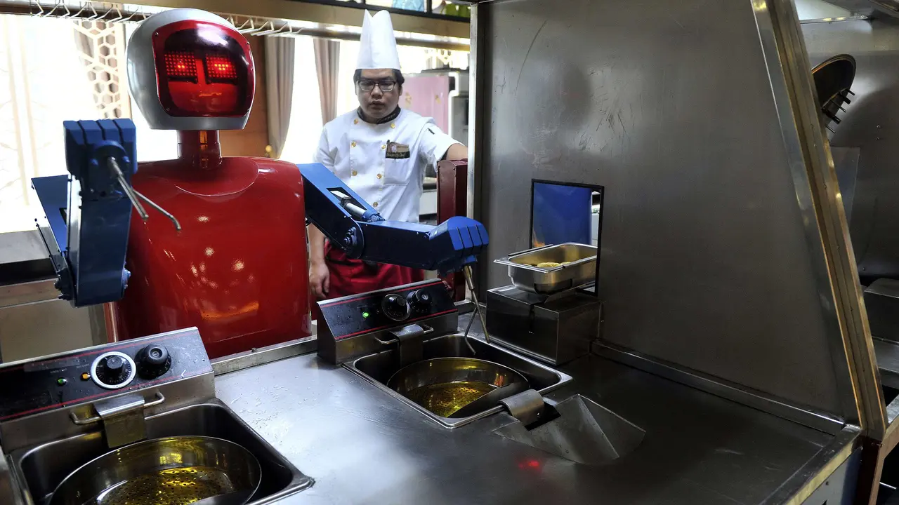 Restoran Ini Mempekerjakan Robot Sebagai Pramusaji