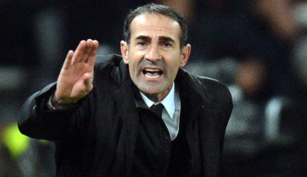 Menerima pinangan Persija Jakarta tentu menjadi pengalaman baru buat Angelo Alessio. Ini menjadi kali pertama bagi Angelo Alessio berkarier di luar Eropa. (Foto: AFP/Sergei Supinsky)