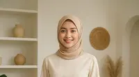⁠7 ⁠Model Atasan Wanita Simple Elegan, Cocok Dipakai dalam Berbagai Aktivitas