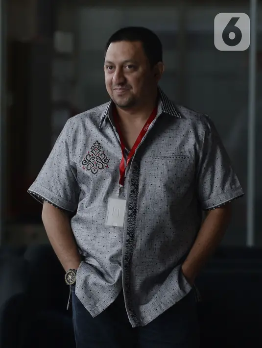 Wasekjen Partai Golkar dan juga mantan terpidana kasus korupsiproyek pengadaan laboratorium komputer dan Alquran di Kementerian Agama tahun 201, Fahd El Fouz bersiap menjalani pemeriksaan di Kantor KPK, Jakarta, Kamis (23/1/2020). (merdeka.com/Dwi Narwoko)