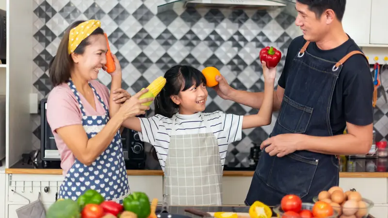 Cara Cerdas Mommy Edukasi Anak untuk Tidak Jajan Sembarangan di Sekolah