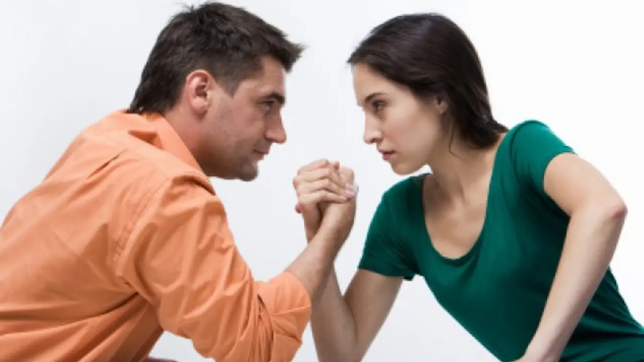Mama Vs Papa