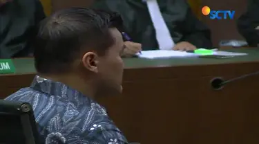 Andi Agustinus alias Andi Narogong terdakwa kasus korupsi e-KTP, hari ini menjalani sidang perdana. 