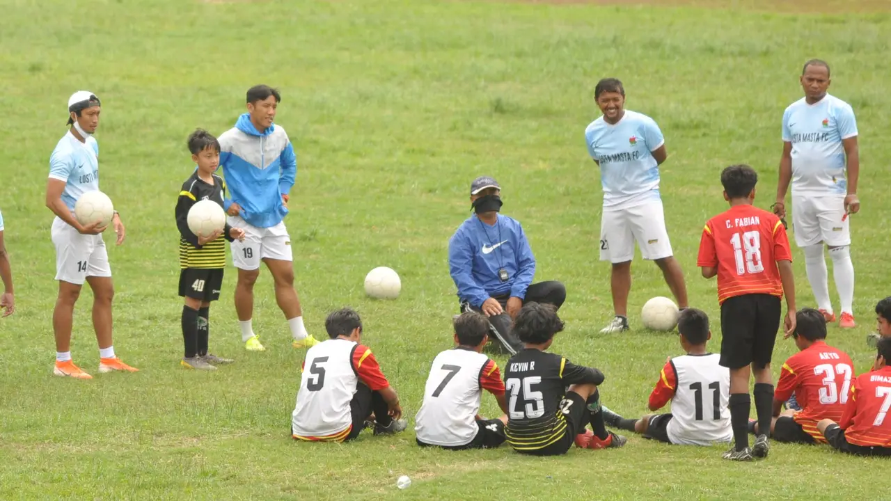 Arif Suyono dan Ahmad Bustomi