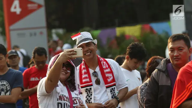 Tiket Habis, Calon Penonton Tetap Antre Saksikan Final Bulu Tangkis Asian Games 2018