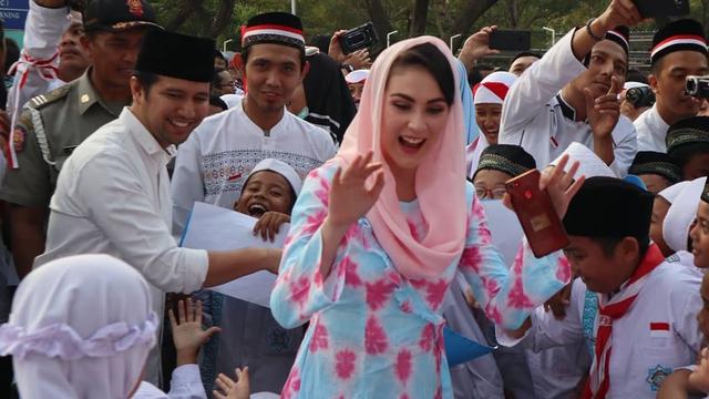 Keseruaan Emil Dardak Rayakan Ulang Tahun Kemerdekaan Ke-74 (sumber: instagram/@emildardak)