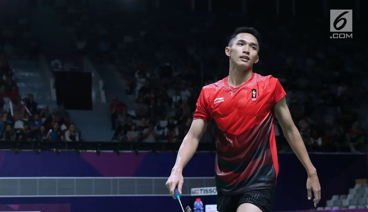 Tunggal putra Indonesia, Jonatan Christie saat melawan pemain India, Prannoy Haseena Sunil Kumar pada perempat final Bulutangkis Beregu Putra Asian Games 2018 di Jakarta, Senin (20/8). (Liputan6.com/Helmi Fithriansyah)