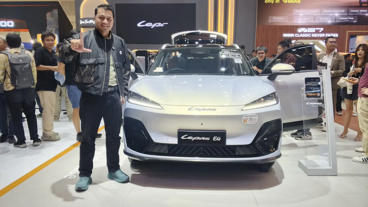 Penampakan mobil Lepas E4.