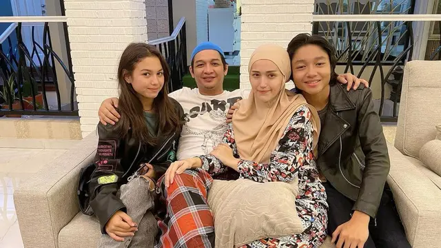 6 Momen Kedekatan Adelia Pasha dan Kiesha Alvaro, Kompak Bak Ibu Kandung