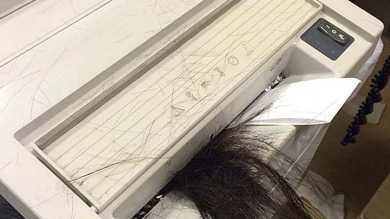 7 Potret Orang Saat Alami Hari yang Buruk di Tempat Kerja