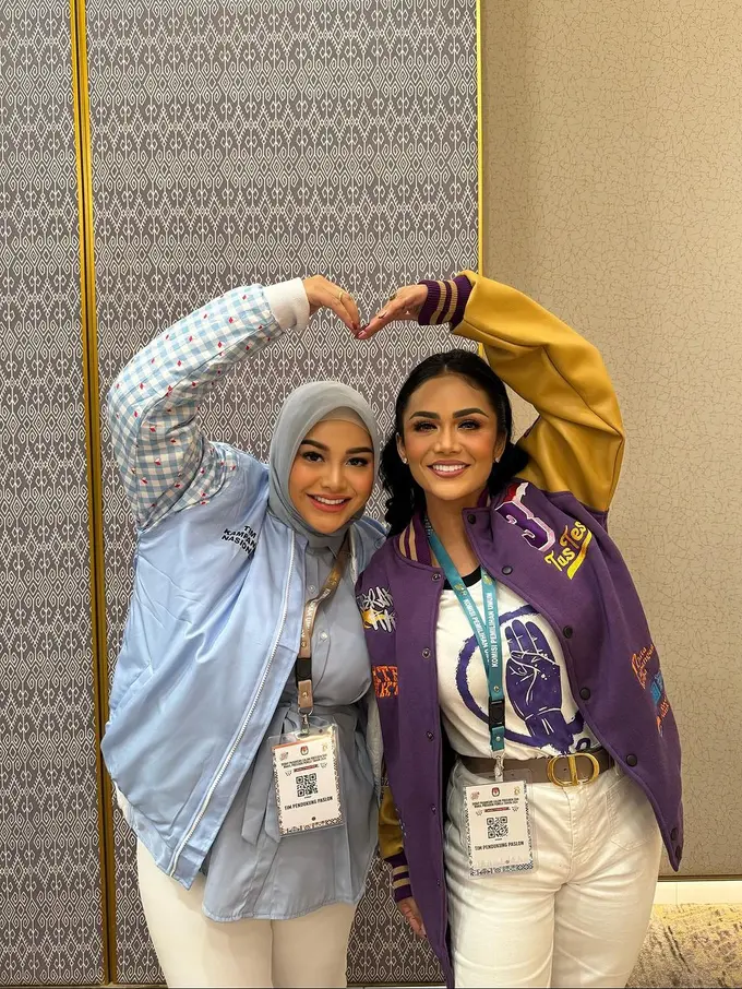 Krisdayanti dan Aurel Hermansyah