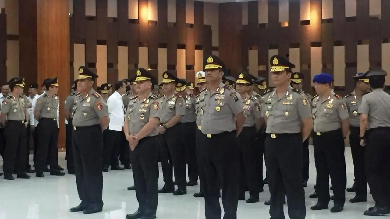 37 pejabat tinggi dan menengah Polri naik pangkat, Kamis (21/11/2019), termasuk Firli Bahuri